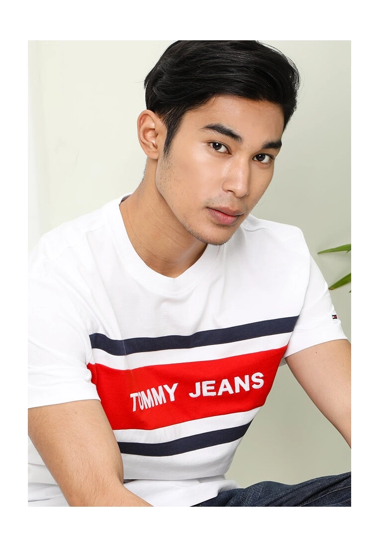 Tommy Hilfiger Badge Boyfriend Shirt - Tommy Jeans - Image 7