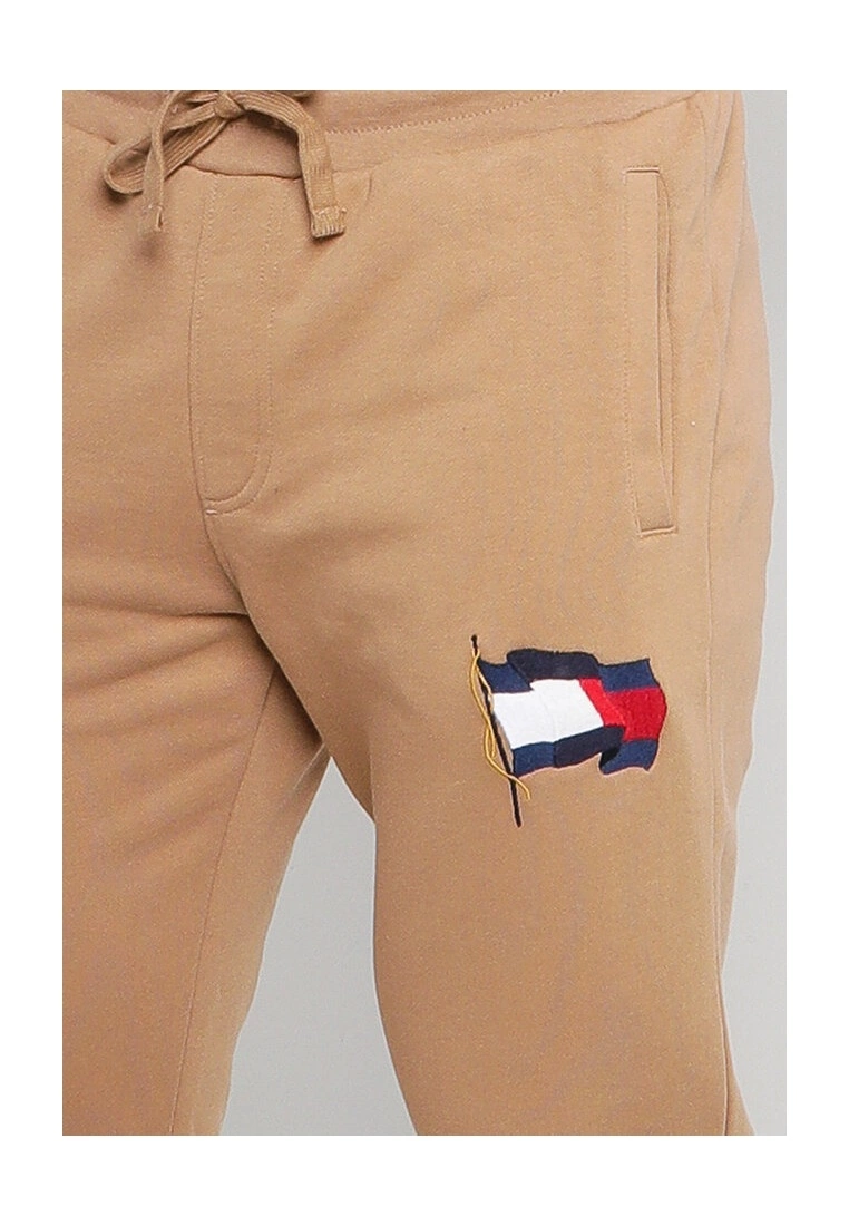 Tommy Hilfiger Wavy Flag Sweatpants - Image 3