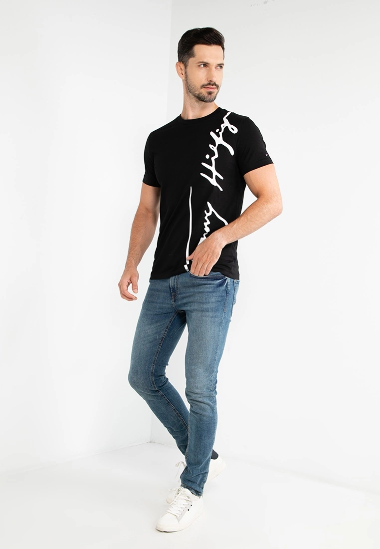 Tommy Hilfiger Cool Large Signature Tee - Image 4