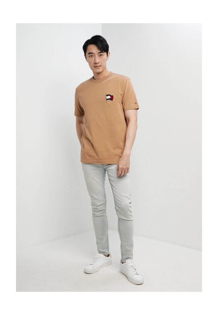 Tommy Hilfiger Wavy Flag Casual Tee - Men's Top - Image 4