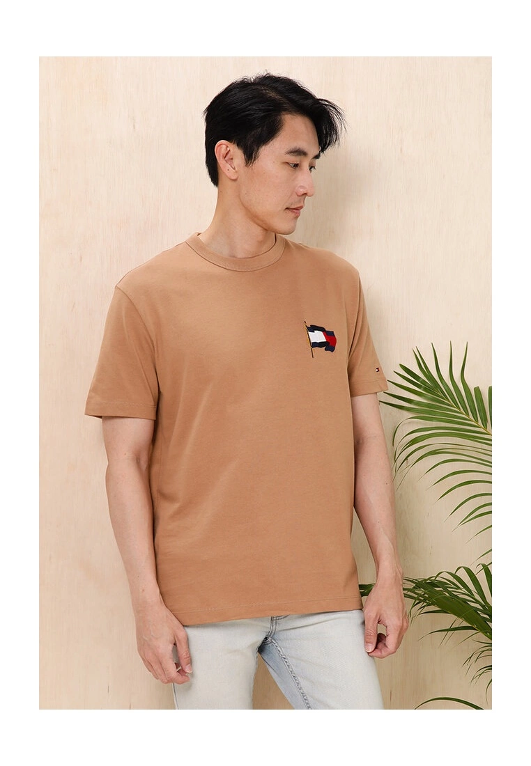 Tommy Hilfiger Wavy Flag Casual Tee - Men's Top - Image 5